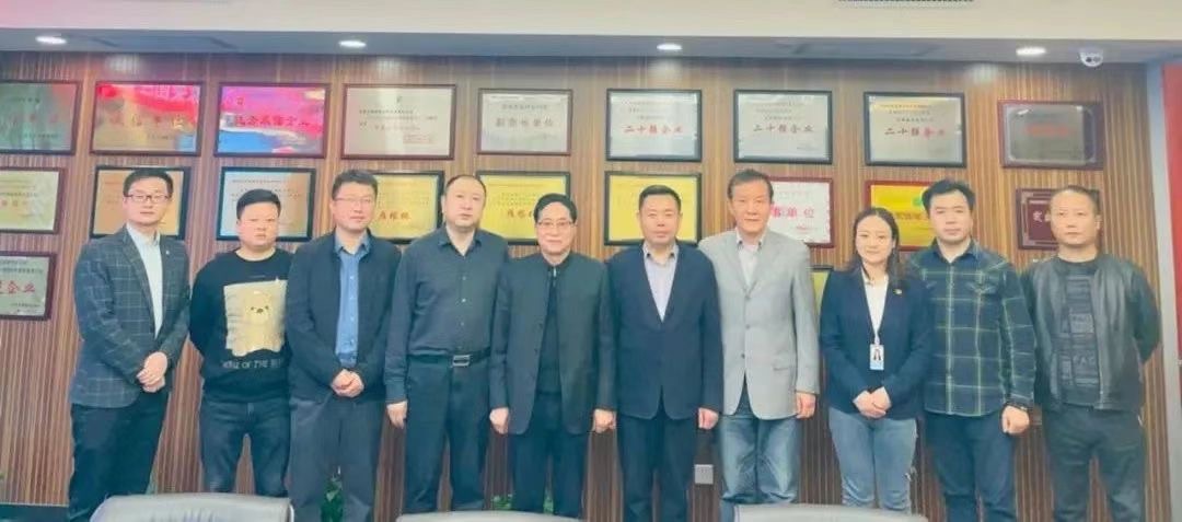 秦商百人會、西安建筑安裝協(xié)會蒞臨立豪集團交流座談